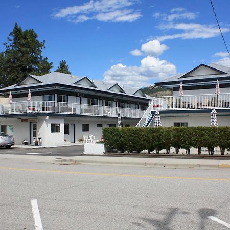 Sunny Beach Motel Пентіктон Екстер'єр фото